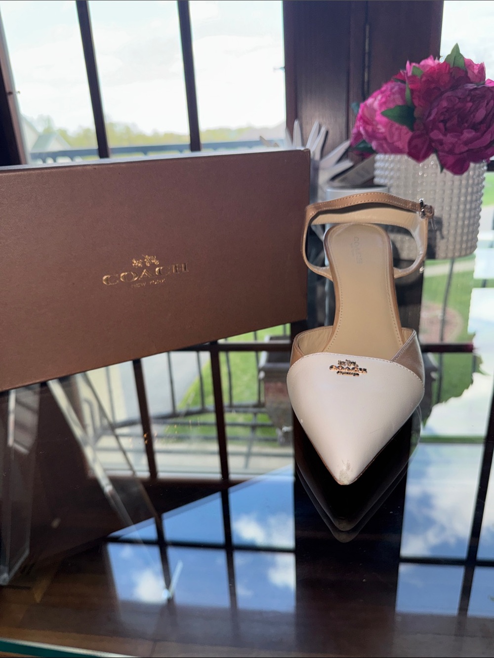 Coach White and Tan Pointed Toe Slingback Mule - Picture 2 of 8